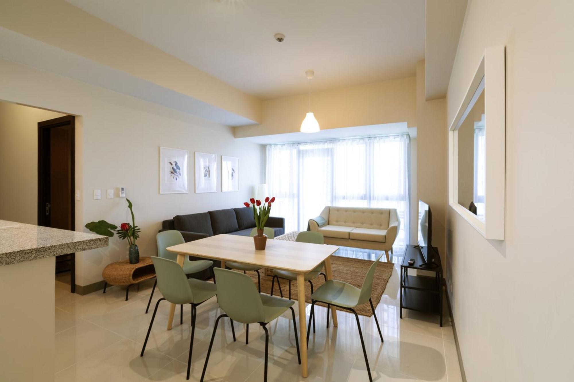 Uptown Parksuites Apartments Tower 2 Bgc By Ph Staycation Manila Bagian luar foto