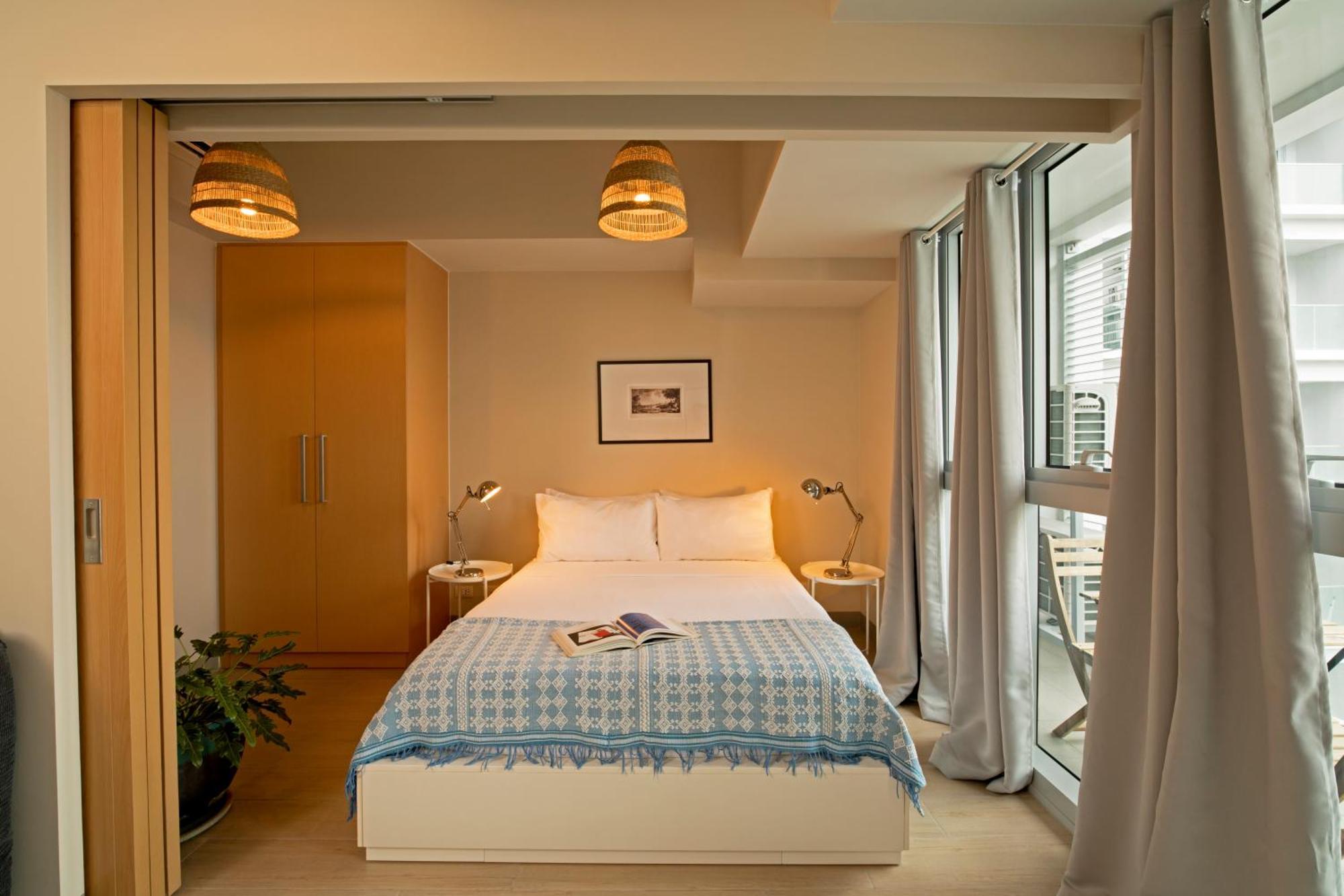 Uptown Parksuites Apartments Tower 2 Bgc By Ph Staycation Manila Bagian luar foto