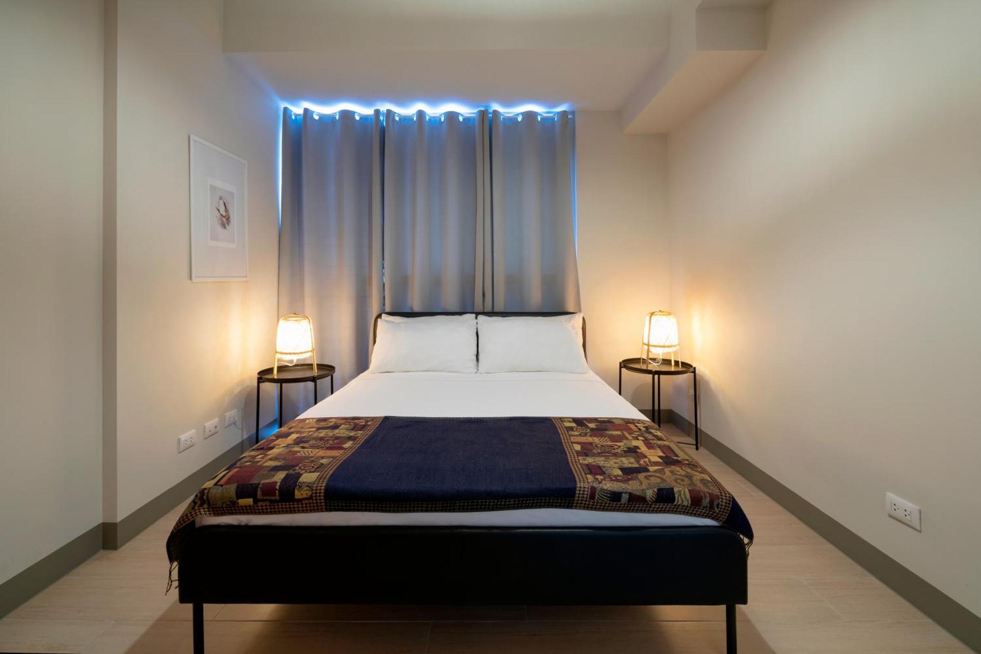 Uptown Parksuites Apartments Tower 2 Bgc By Ph Staycation Manila Bagian luar foto