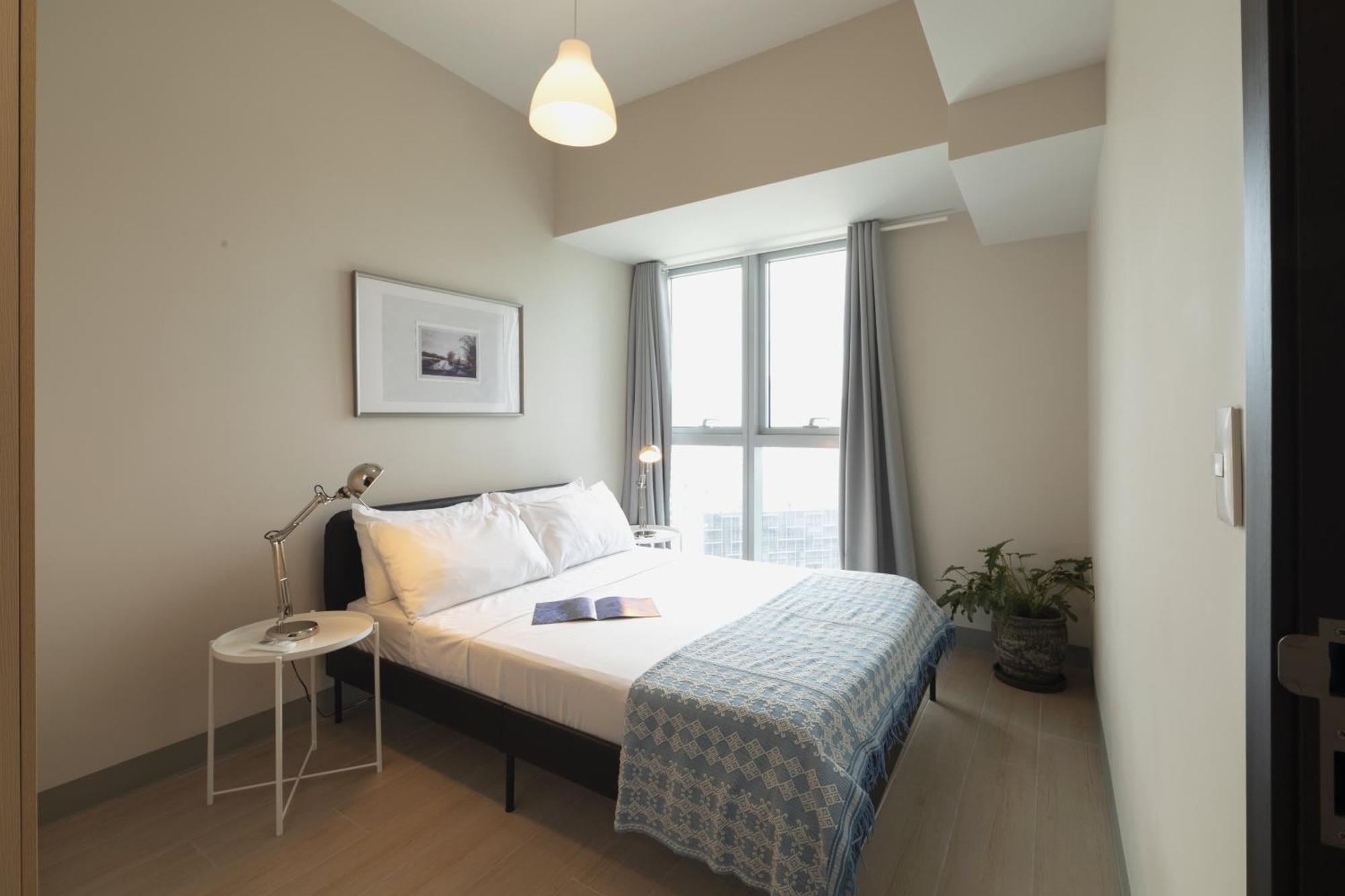 Uptown Parksuites Apartments Tower 2 Bgc By Ph Staycation Manila Bagian luar foto